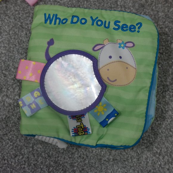 Fisher Price My Little Girl Brown Hair, Cogerle Blanket & Taggie Book - Picture 4 of 6